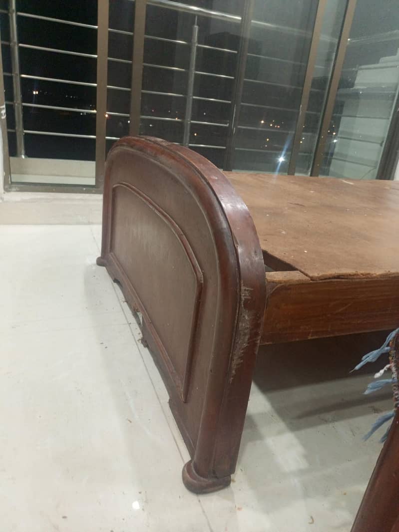 2 single beds solid wood 1