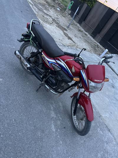 Honda pridor 100cc model 2016
