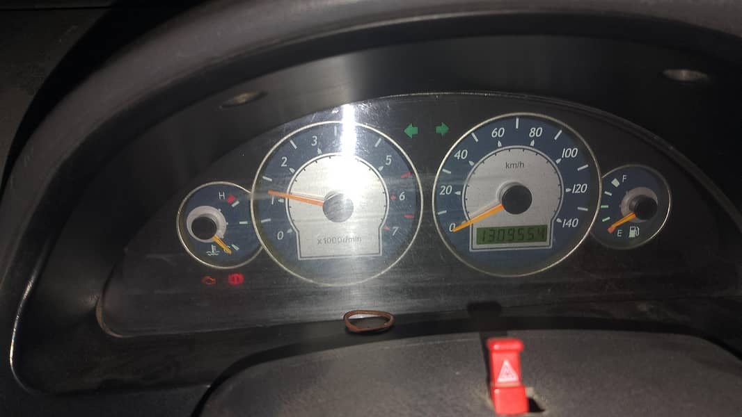 FAW Loader Van 2015 12