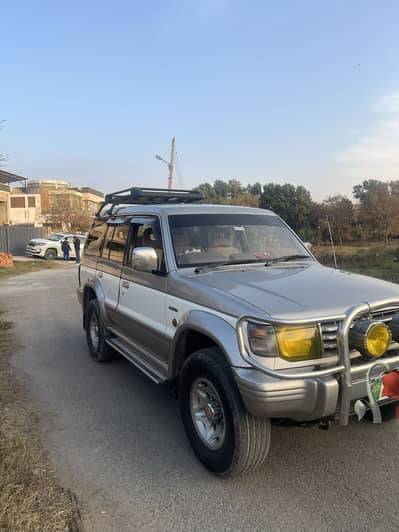 Mitsubishi Pajero