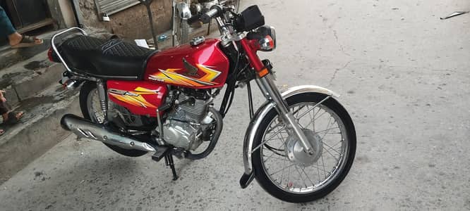 honda 125 2021 model lush condition  one hand.  0.3. 0.0. 9.7. 7.1. 2.5. 8