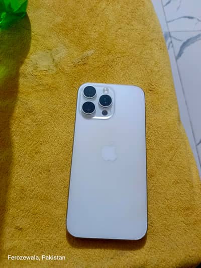 Apple iPhone 16 Pro Max JV