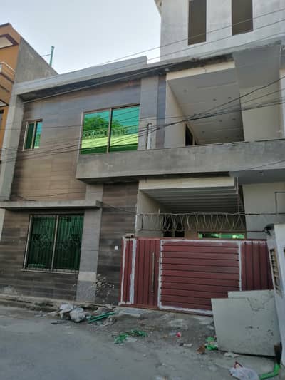 6 Marla Double Storey Commercial Building For Rent