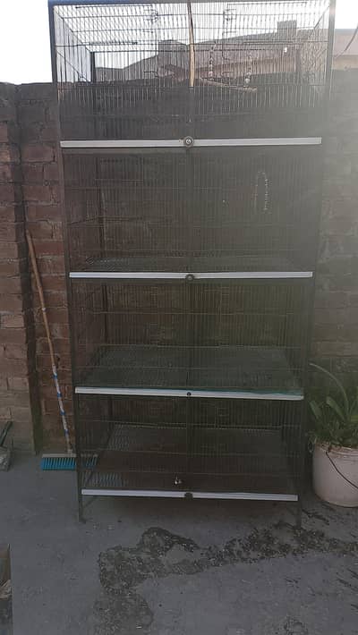 4 store cage and 8 portion like as new heavy cage .