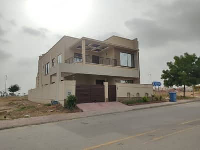 272 Square Yards Plots Available For Sale in Precinct 8 BAHRIA TOWN KARACHI