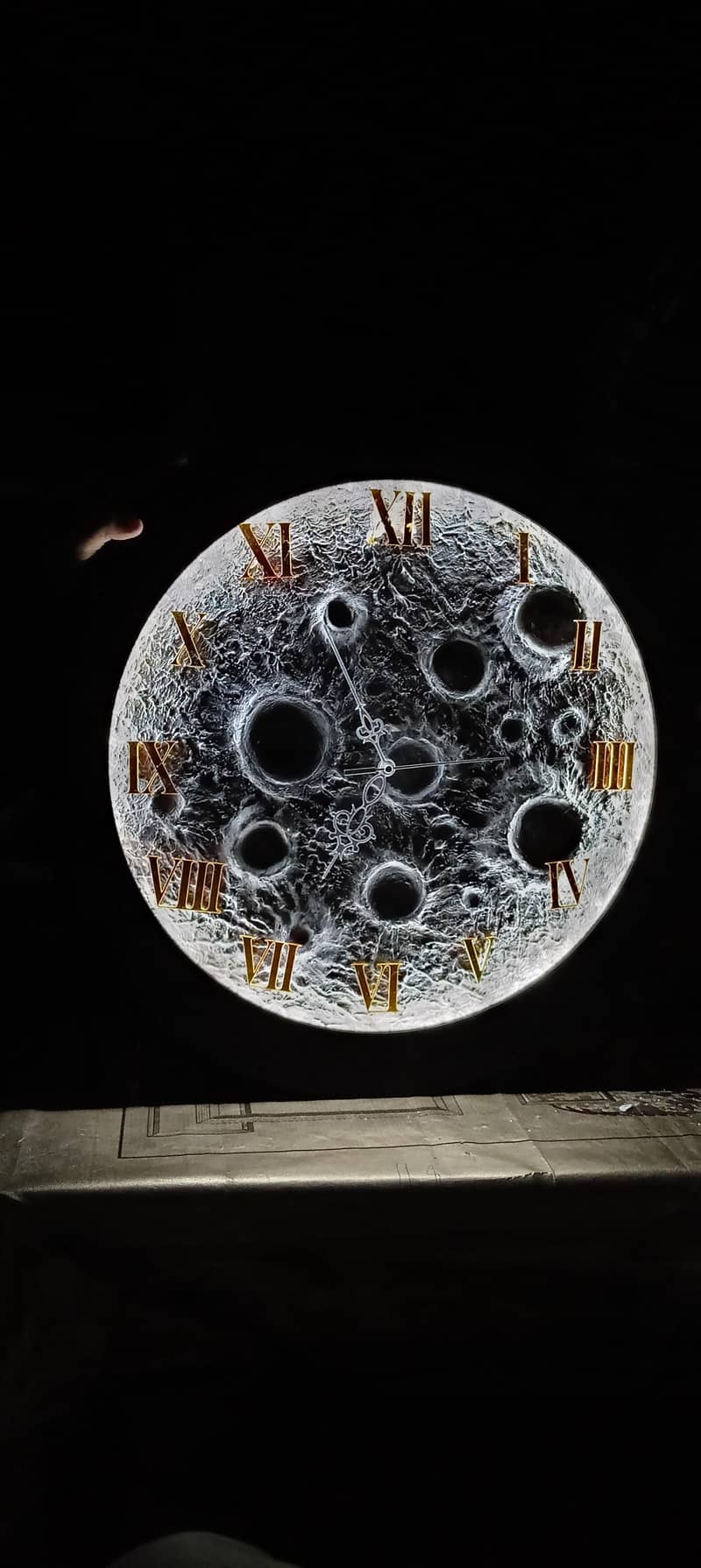 Moon Clock 0