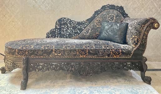 Chinyoti Dewan/ 3 seater shesham Dewan /wooden dewan/antique furniture
