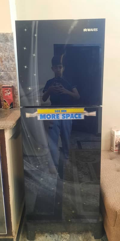 waves refrigerator urgent sale