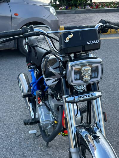 Honda 25 by 26 good condition 10 by 10