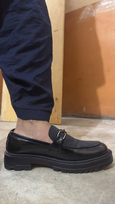 Stylish Black Formal Loafers – 10/10 Condition | Premium Look