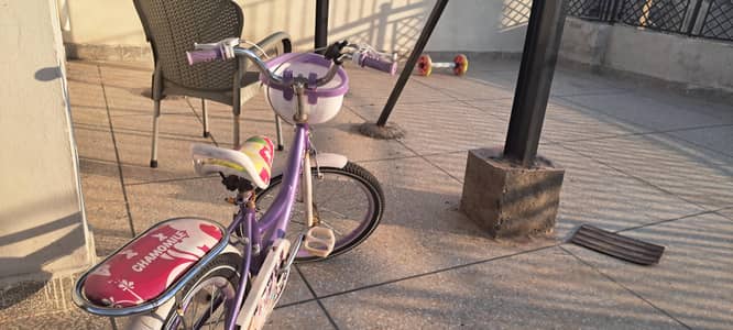 Girls Cycle for sale