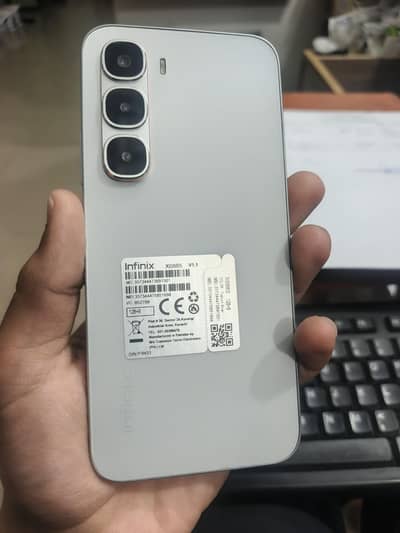 Infinix Hot 60 Pro 8+8/128