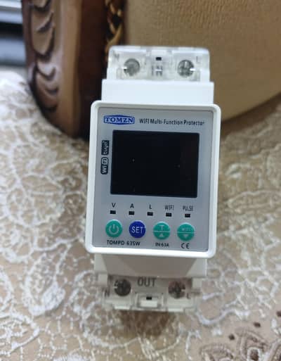 Smart Energy Meter / Voltage Protector (63A)