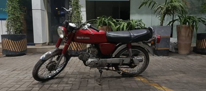 Suzuki 80