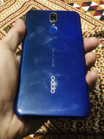 OPPO F11 /