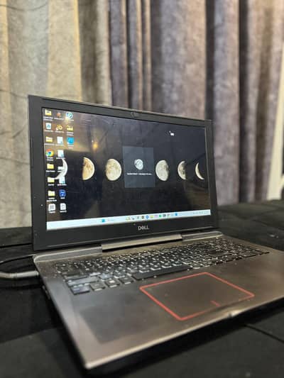 Professional Gaming Laptop  Dell G5 15 5587