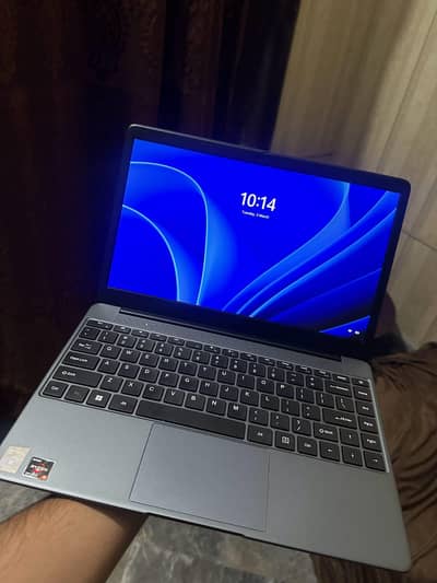 AMD Ryzen 5 New Laptop Box pack