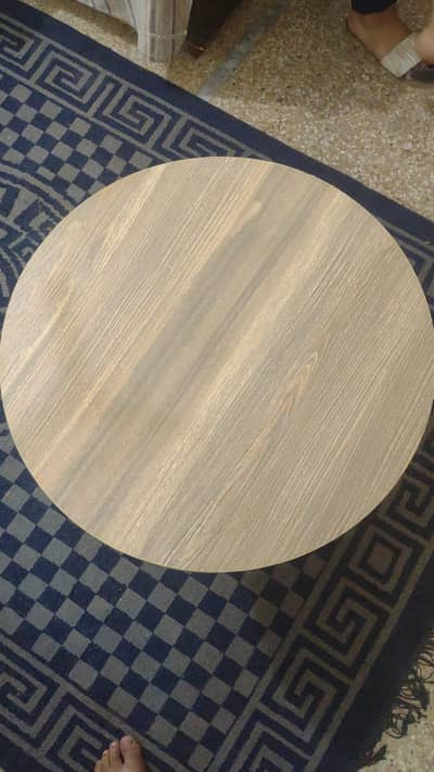 New table ha Acha material ha