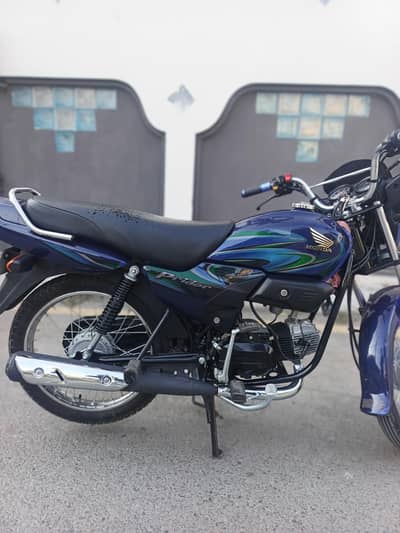 2025 Pridor Almost New All genuine full body leminated (PFP)