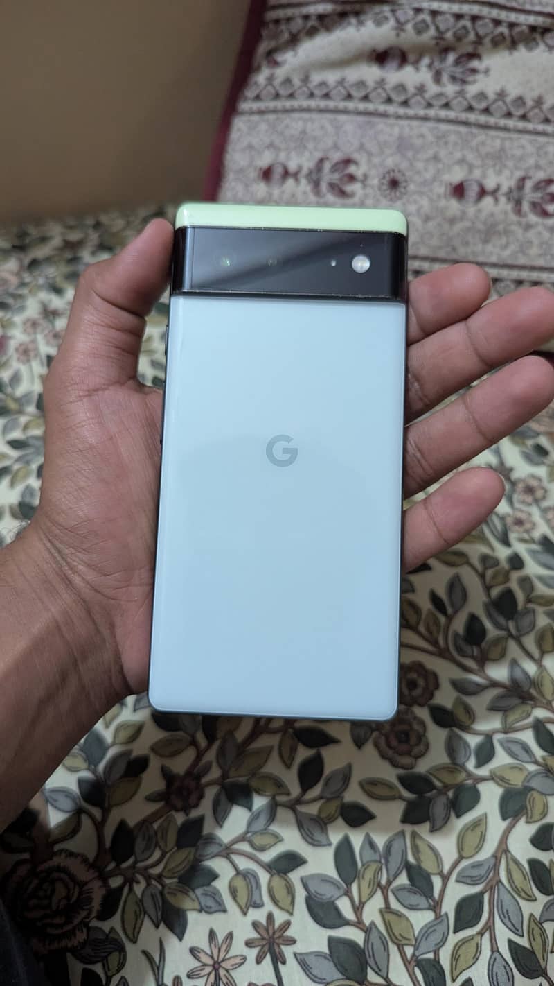 Google Pixel 6 4