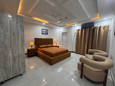 Short time 1bed ROM full furnished apartments safe and scour 100%coupe allow