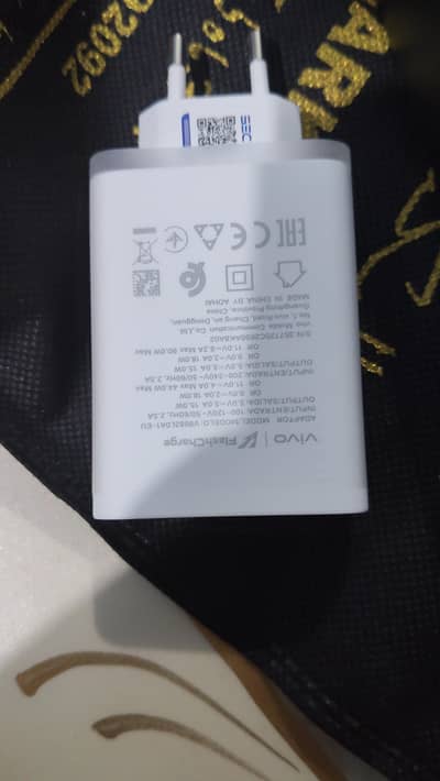 vivo v70 only box open not a use