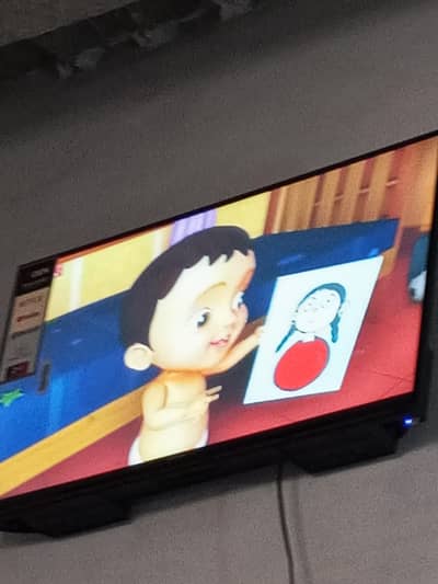 Smart LED 32 inch  Oden