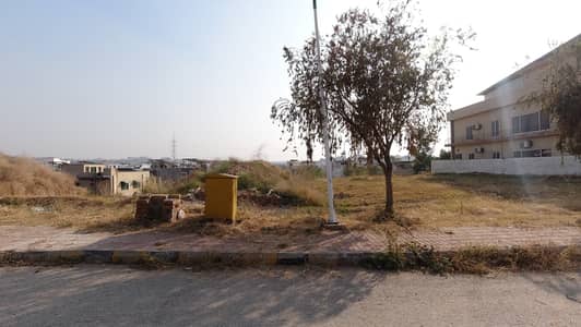 Get An Attractive On Excellent Location Residential Plot In Rawalpindi