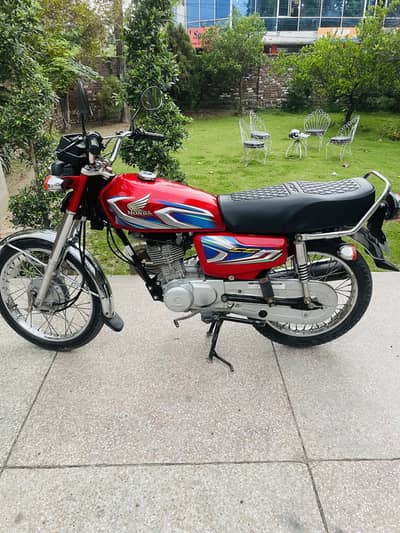 Honda CG125.22/23 Engine pack . Genuine Urgent sale Gift for 125 lover