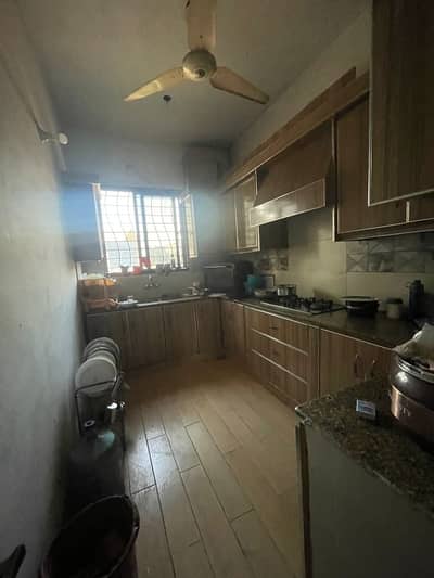 lower Portion for rent in alama iqbal town lahore