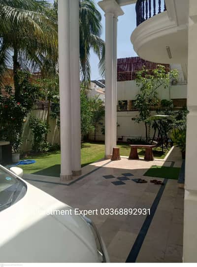 400 Syds One Unit Well Maintained House Near Family Park