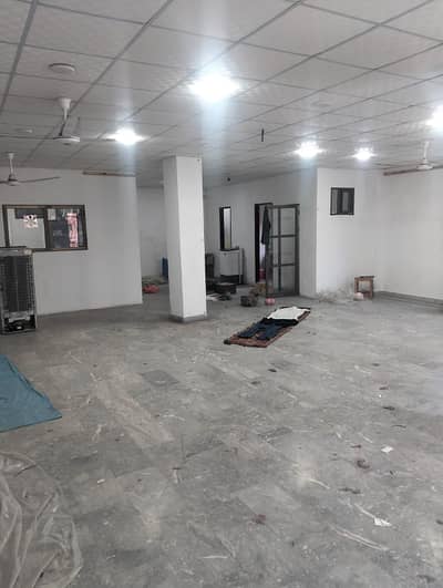 First Floor3 Rooms one Big Hall kitchen bath Office/Gudam Prime Location Empress Road Lahore