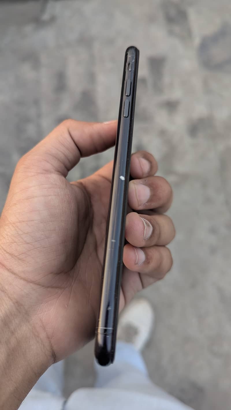 Apple iPhone 7 Plus 3