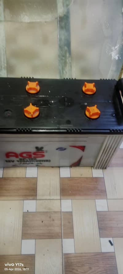 homage ups plus battery with stand