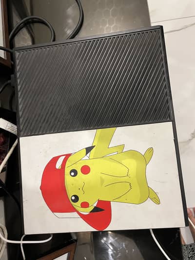 Xbox one 500 GB with two wireless controllers