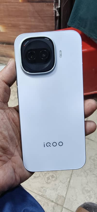 iqoo z11 turbo  7600 battery 12.256