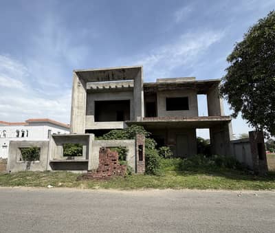 1 Kanal Grey Structure House Prime Location Available for Sale .