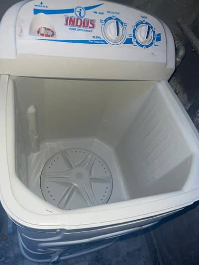 Indus Washing Machine & Dryer (10 KG) – Excellent Condition