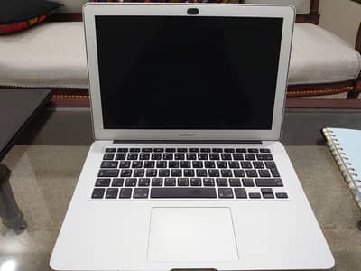 Macbook Air 13 inch - 2014