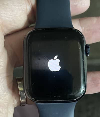 Apple Series 8 45 mm Graphite Watch For Urgent Sell