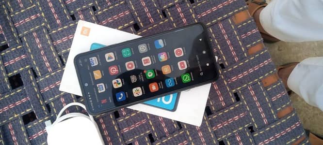 REDMI NOTE 10. FOR SALE ,,,, ORIGINAL PANNEL WITH BOX