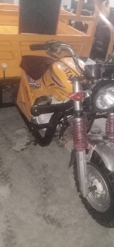 prime Star 150cc. loader rikshaw all complete file Karachi