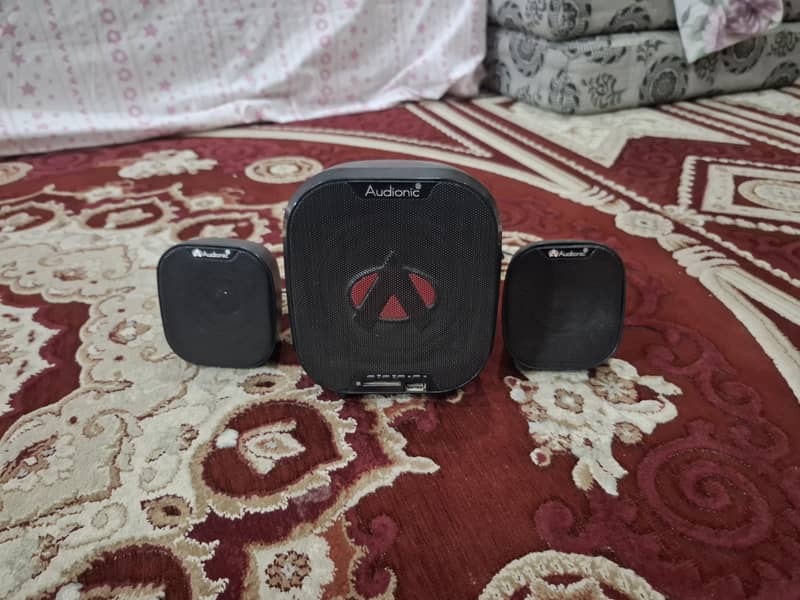 Audionic Speakers 0