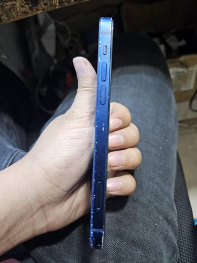 iPhone 12 iCloud locked