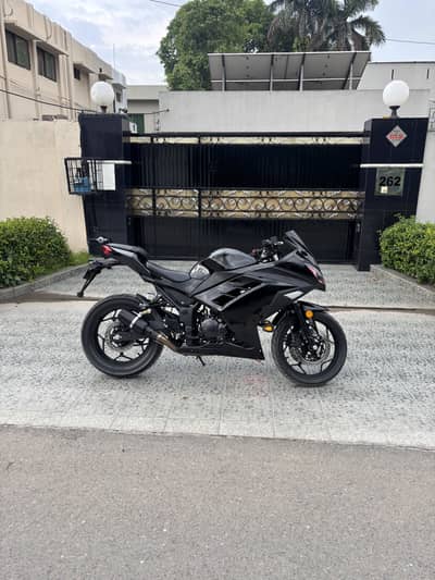 Kawasaki Ninja ZX-300 Chinese Replica Pure Black Edition