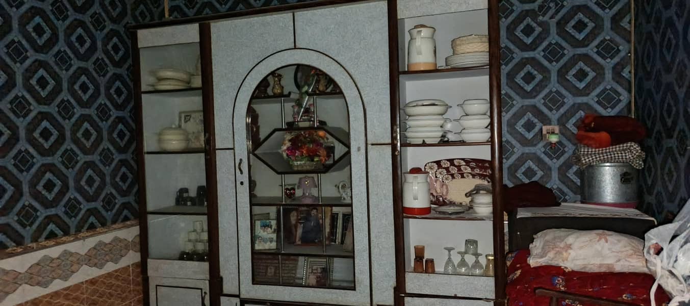 ​خالص ساگوان لکڑی کا قدیم برتن والا شوکیس - بہترین کنڈیشن 2