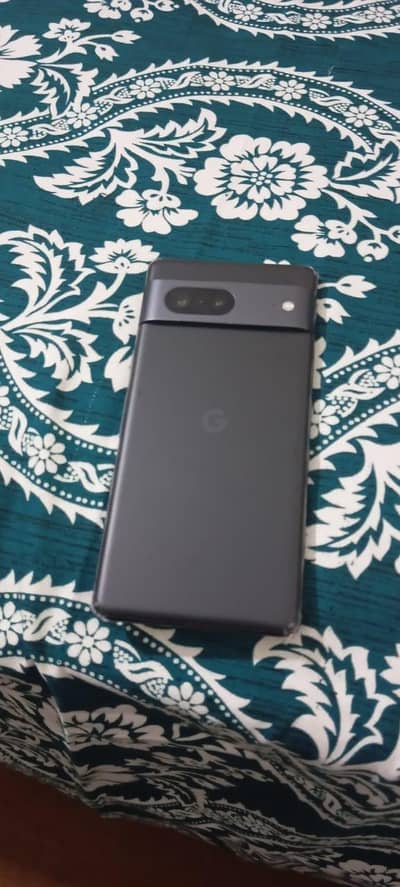 Google pixel 7 phone