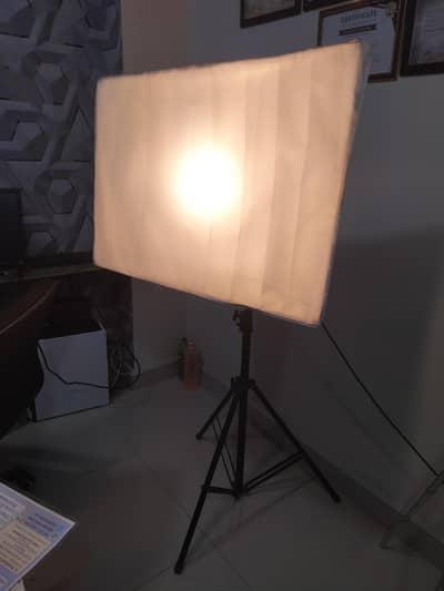 Soft box ligth product shooting and wedding shooting