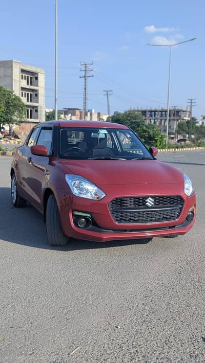 SuSuzuki Swift GL 2022 (Phoenix Red) - 1st Owner