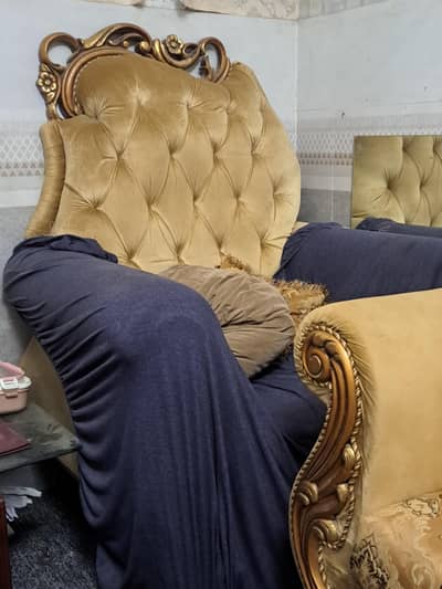 crown luxury sofa